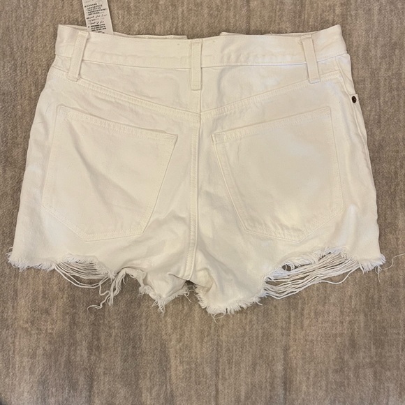Abercrombie white jean shorts high waisted - Picture 2 of 2